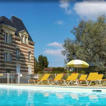 Cosy Appartement Dans Une Villa Avec Piscine, Proche Du Centre Et De La Mer Cabourg Exterior photo