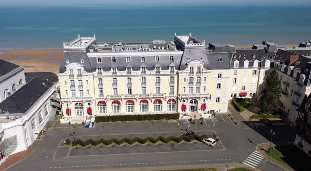 Cosy Appartement Dans Une Villa Avec Piscine, Proche Du Centre Et De La Mer Cabourg Exterior photo